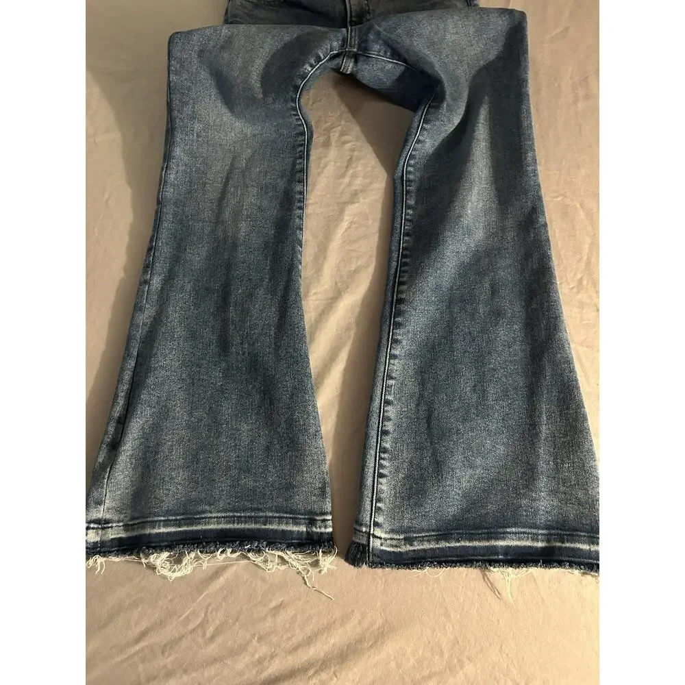 Express Women’s 70s Flare Jeans Size S2 Mid Rise Light Wash - Picture 4 of 7